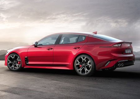 Kia Stinger 2018 1024 0e