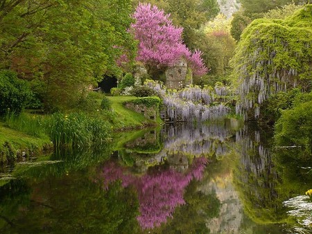 Giardino di Ninfa, el jardín más bello y romántico de Italia 
