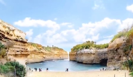 Giga Selfie The World S Biggest Selfie Service By Tourism Australia Youtube 3