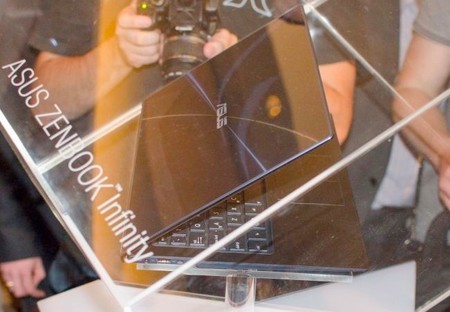 ASUS Zenbook Infinity, ultrabook Windows 8 con Gorilla Glass