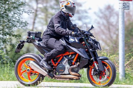 Ktm Super Duke 2023 Fotos Espia003