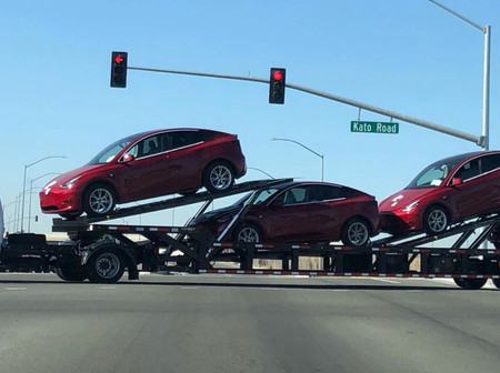El Tesla Model Y, más cerca: varias unidades del SUV eléctrico han sido cazadas en Fremont, California