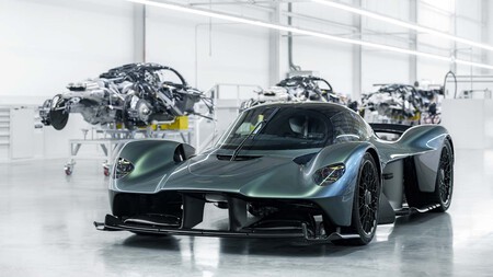 Aston Martin Valkyrie 11