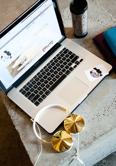 Para muchos comienza un puente, para otros es un viernes normal... Con muy buena música