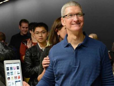 Tim Cook: "El miedo al terrorismo no debería llevar a la gente a ceder su privacidad"