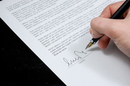 Cuándo se produce un incumplimiento de contrato