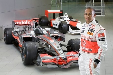 Lewis Hamilton se perdió rodar con el McLaren-Honda de Ayrton Senna