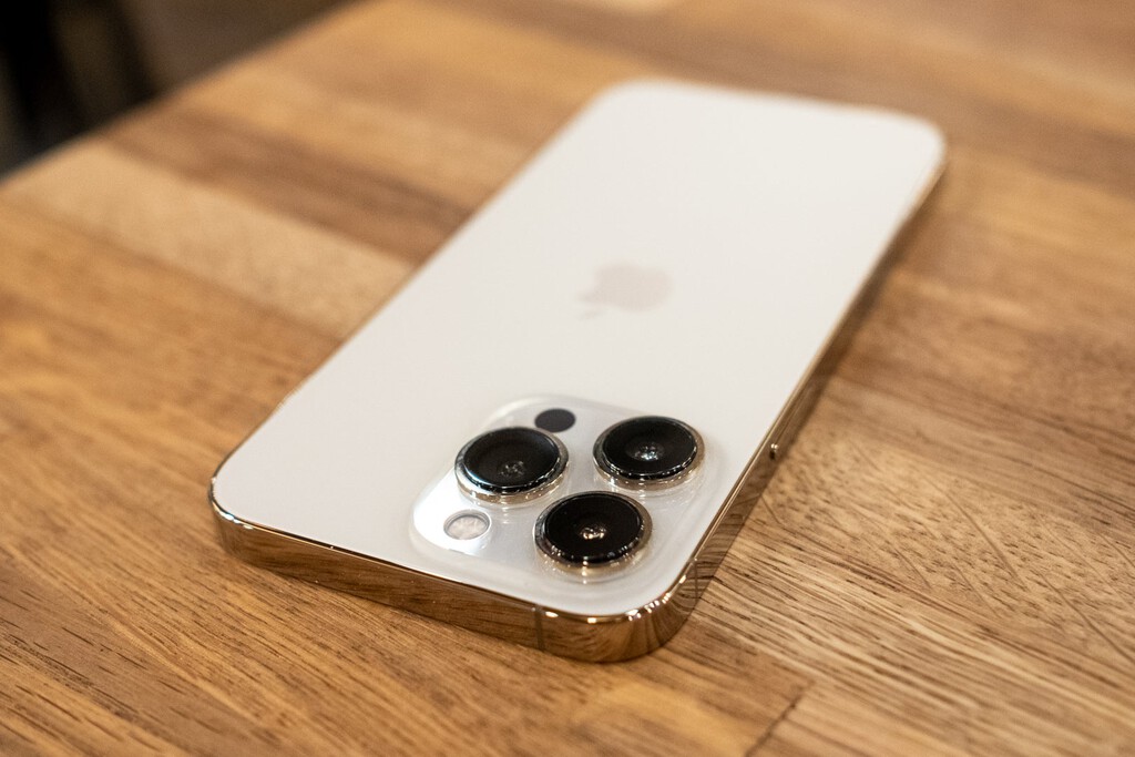 Se compró un iPhone usado y sin logotipo: tenía en sus manos un modelo exclusivo sin saberlo 