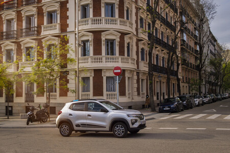 Renault y Dacia limitados de fábrica a 180 km/h