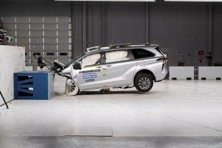 Toyota Sienna Choque