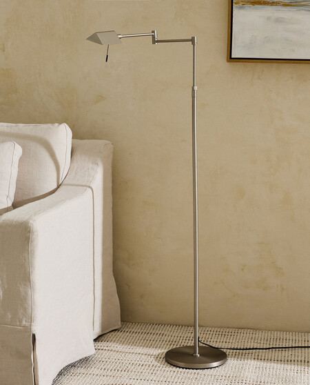 Lampara De Pie Extensible Con Led Integrado Lite
