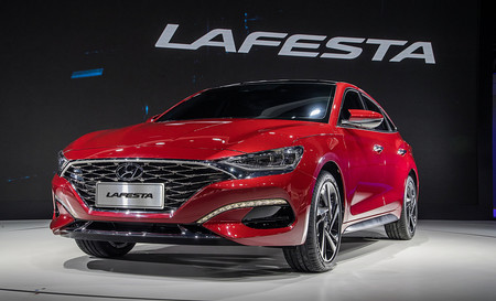 Primeras imágenes del Hyundai LAFESTA: otro sedán más para la fiesta de modelos sólo para China