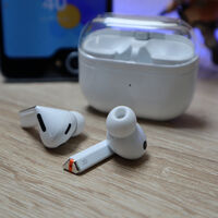 El Corte Inglés lleva meses manteniendo el precio de estos auriculares Samsung. Ahora los tiene a mínimo histórico