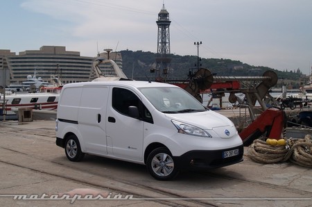 nissan-env200-furgon-1000-mp-01.jpg