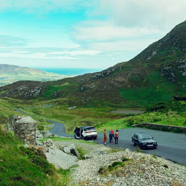 Hoy en Netflix: esta miniserie de la creadora de ‘Derry Girls' es un road trip emocional millennial tan divertido que te lo ves de una sentada 