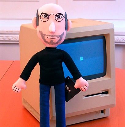 Imagen de la semana: Steve Jobs regresa... en forma de muñeco