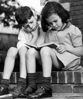 Érase una vez. La infancia de nuestros abuelos, una interesante exposición para compartir con los niños