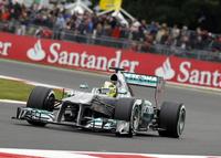 Silverstone puso a sudar a Pirelli