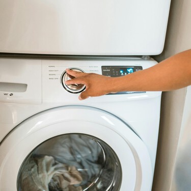 Deja de usar bicarbonato y vinagre en tu lavadora: esto es lo que recomienda un experto