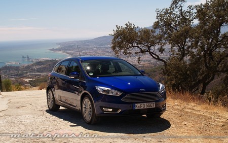 ford-focus-2015-1000-02.jpg