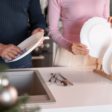 El escurreplatos plegable de Ikea perfecto para cocinas con poco espacio en la encimera que se saturan en Navidad