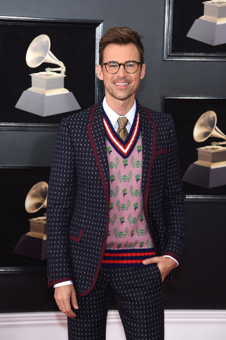 Brad Goreski se enfunda en optimismo sartorial de Gucci para los premios Grammy