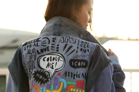 Hiba Abouk, Miranda Makaroff o Jedet protagonistas de la Desigual Colour House