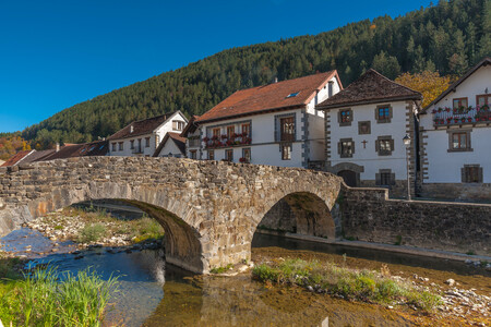 Siete pueblos con encanto en España para desconectar en plena naturaleza