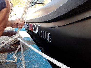 Disfruta de una experiencia diferente en Sitges a bordo de un TAXIBOAT