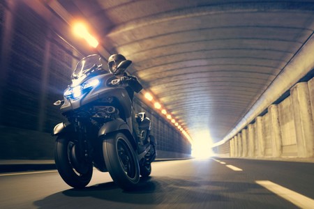 El Yamaha Tricity 300 aterriza para conquistar a los conductores del carnet de coche con 27,6 CV