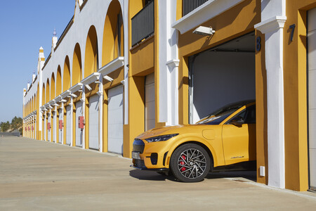 Ford Mustang Mach-E GT Prueba Circuito 19