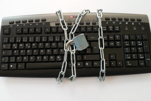 Así ponemos en riesgo cada día los sistemas y datos en nuestro puesto de trabajo