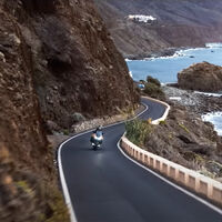 ¡Sorpresa! La Honda NT1100 se deja ver por primera vez en este teaser que revela algunos detalles de su equipamiento