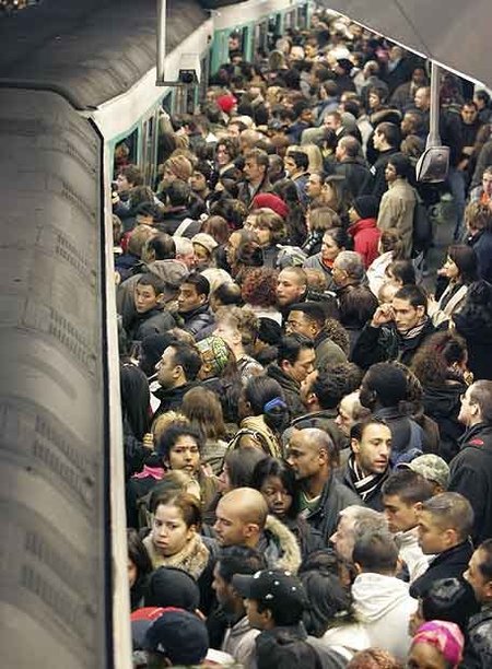 Tú eres normal, tu hijo es normal, la mayoría somos normales: consecuencias de ser más gente de la que podemos imaginar (I)