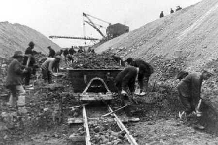 Coprolite Diggings At Trumpington Cambridge During World War I With An Early Dragline