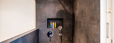 Así de fácil es quitar la cal del baño, hasta de la alcachofa. Sin esfuerzo y con un accesorio que casi seguro tienes en la cocina 