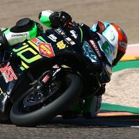 Jeffrey Buis gana en solitario para aumentar su ventaja en Supersport 300 mientras que Ana Carrasco no puntúa