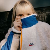 El Corte Inglés tumba en su outlet el precio de los abrigos Nike a la mitad y además con descuento extra  