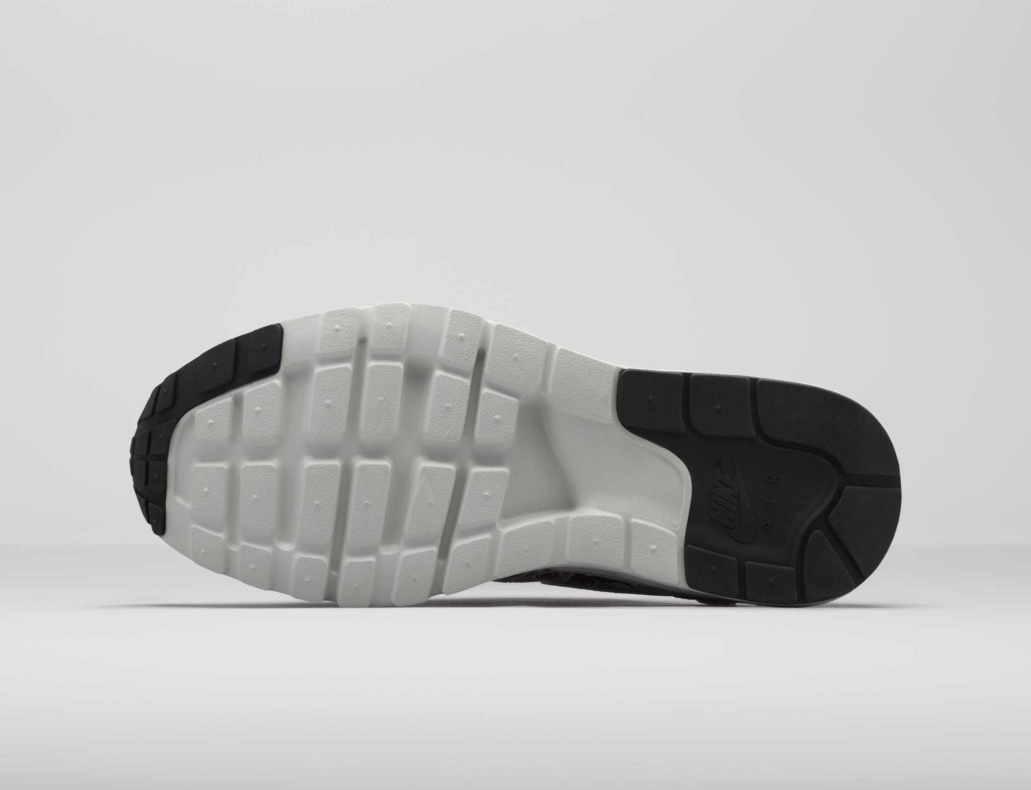 Foto de Nike Air Max 1 Ultra (2/49)