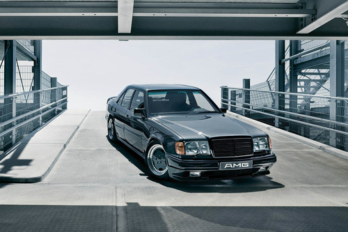 Mercedes 300 E 5.6 AMG "Hammer" o cuando AMG le dio un martillazo a Mercedes-Benz