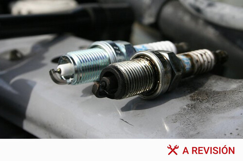 Bujia Nueva Y Bujia Rota