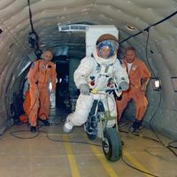 Así fue la moto eléctrica que pudo sustituir al Rover lunar y que acabó en un cajón olvidado de la NASA