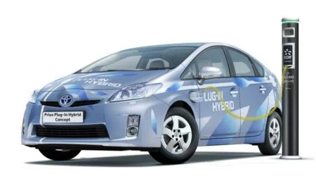 Deja un enchufe libre en casa para la batería de tu coche