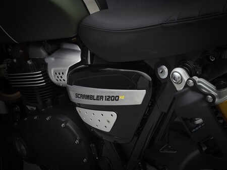 Triumph Scrambler 1200 2021 050