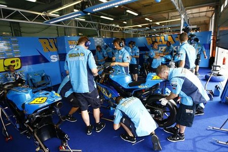 MotoGP 2010: Suzuki puede usar más de seis motores en MotoGP