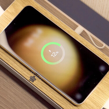 Todos los móviles con carga inalámbrica: modelos que puedes comprar en 2025