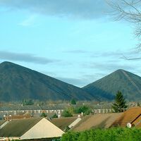 En 1986, unos mineros dejaron dos pirámides de basura de 150 metros en el norte de Francia. 40 años después, el paisaje era irreconocible