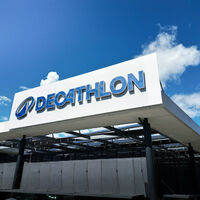 Si pillas un atasco no te preocupes, Decathlon tiene en su outlet esta bicicleta eléctrica plegable que te salva cualquier apuro  