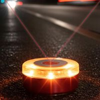 Han analizado la intensidad luminosa de las balizas V16 homologadas más populares y sorprende cuántas aprueban por los pelos