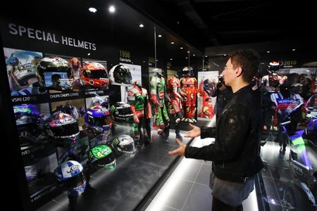 World Champions By 99 Jorge Lorenzo